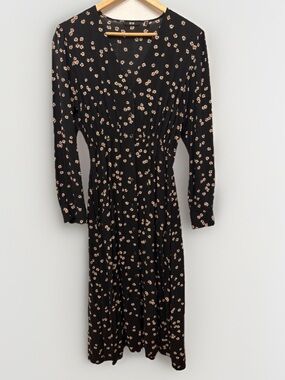 Uniqlo Black Long-Sleeve Floral Midi Dress